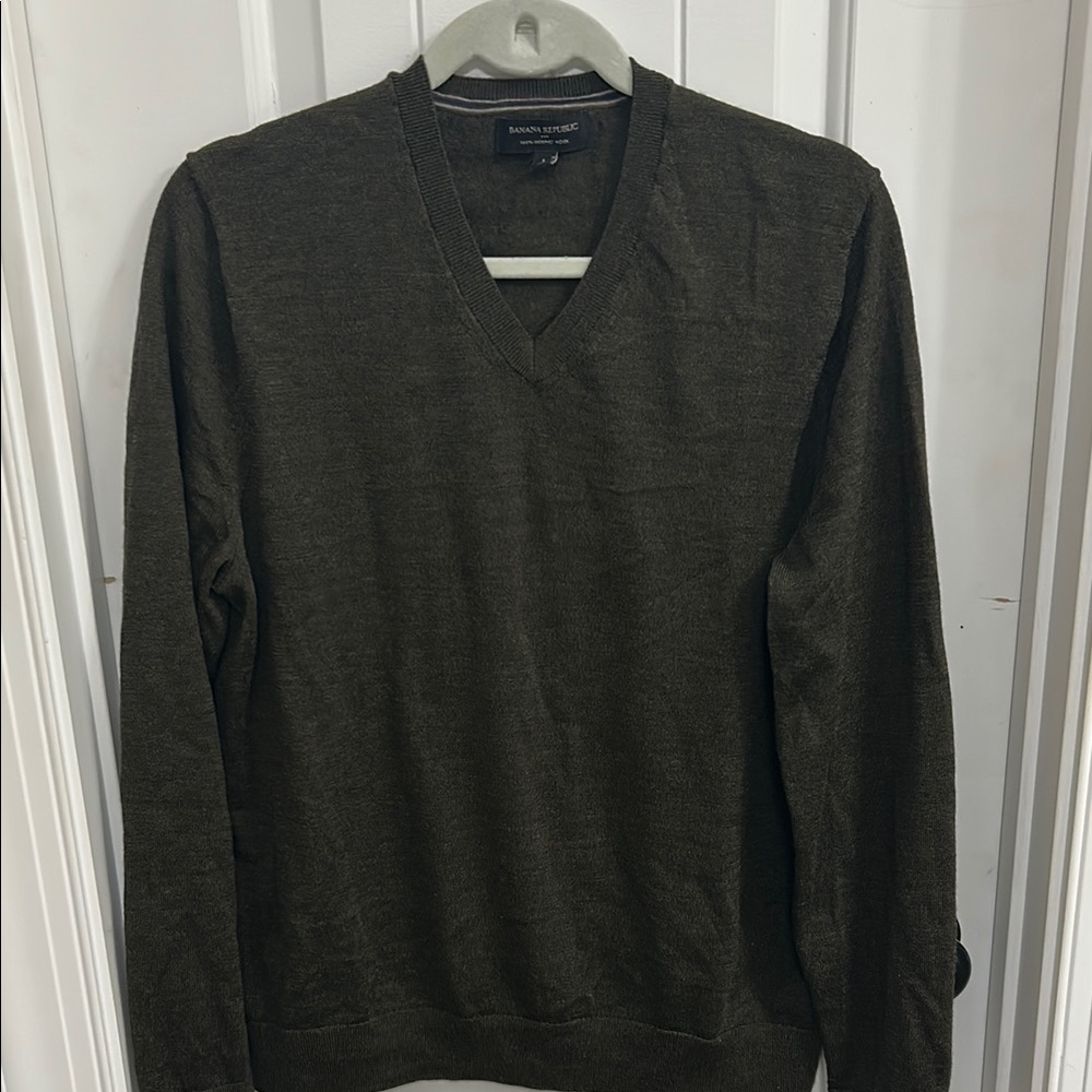 Banana Republic Dark Green 100% Merino Wool V-Neck Sweater